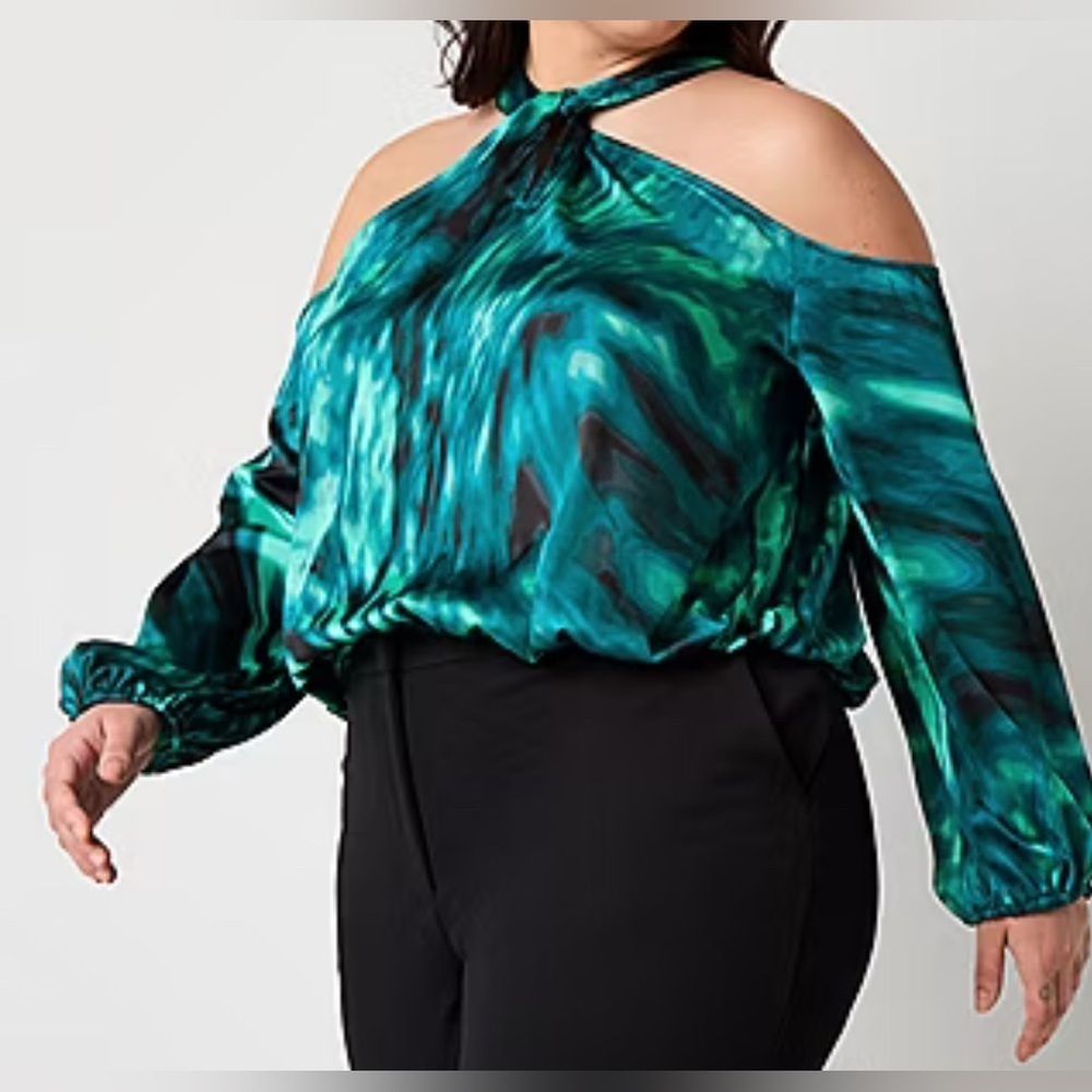 Bold Elements Womens Plus Keyhole Neck Long Sleeve Blouse